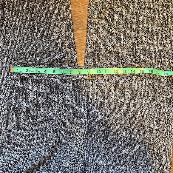 Express Pants Black & White 6 Short - Picture 6 of 7